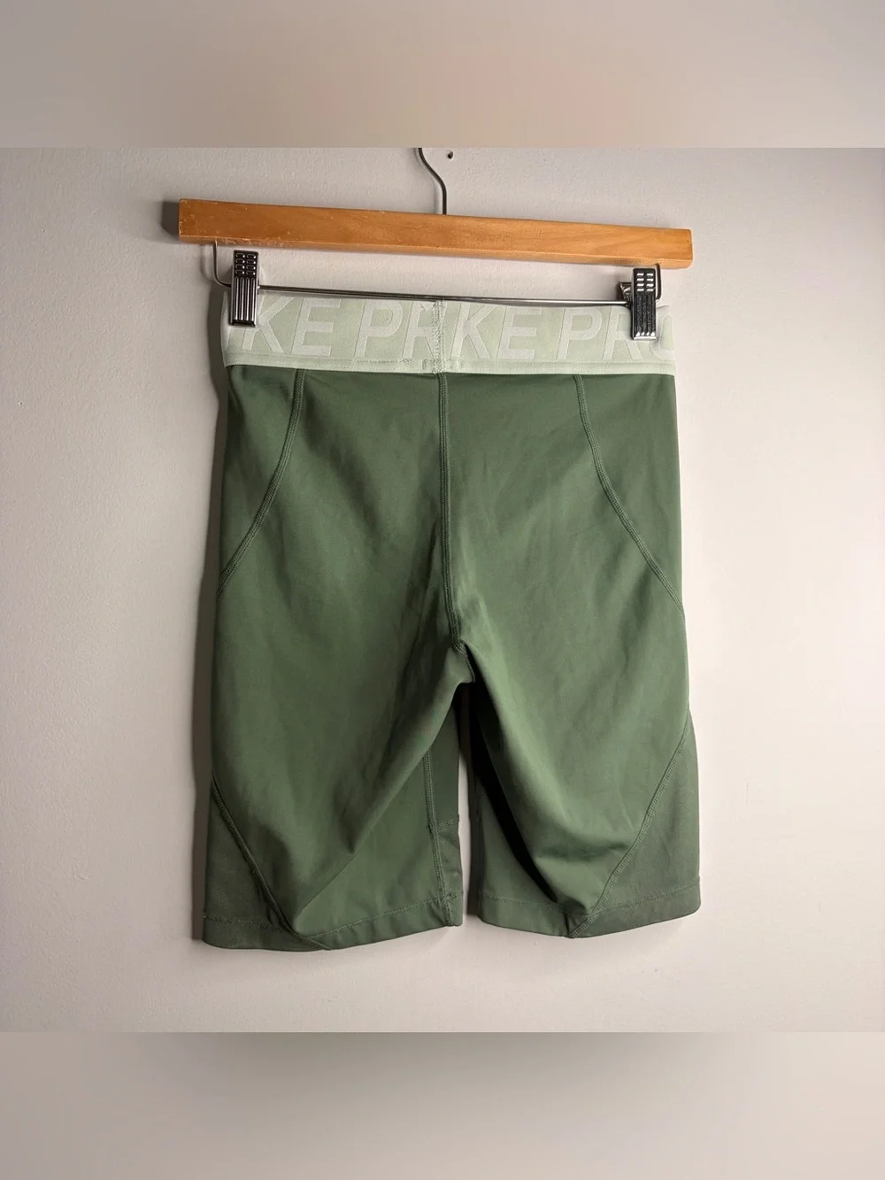 Nike Pro Biker Olive Green Mesh Athletic Compression Shorts Medium 9” - Picture 4 of 7